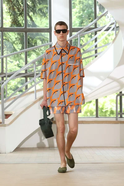 Look 41